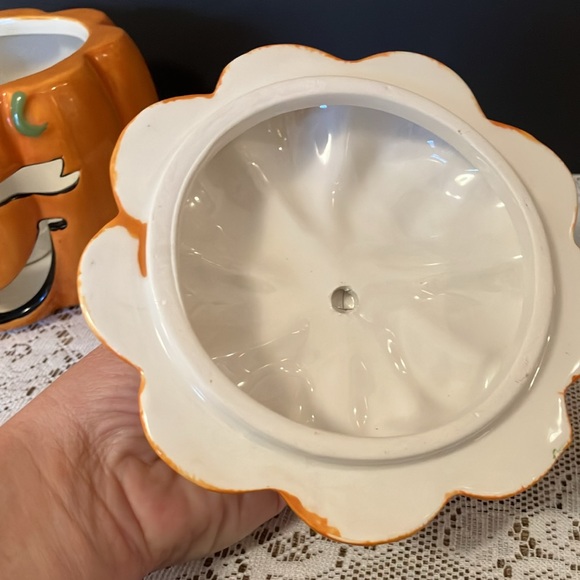 Happy Jack-o-lantern - Picture 4 of 9